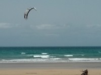 Playa de Famara - aprendiendo Kite Surfing